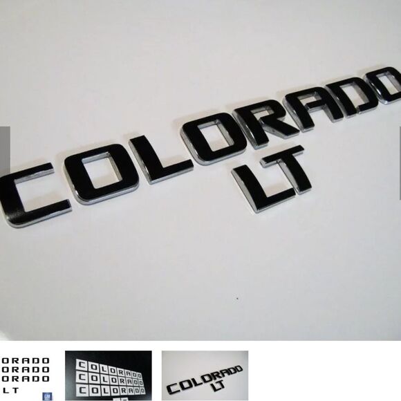 Black Chevy Colorado LT Overlays New - Picture 1 of 5